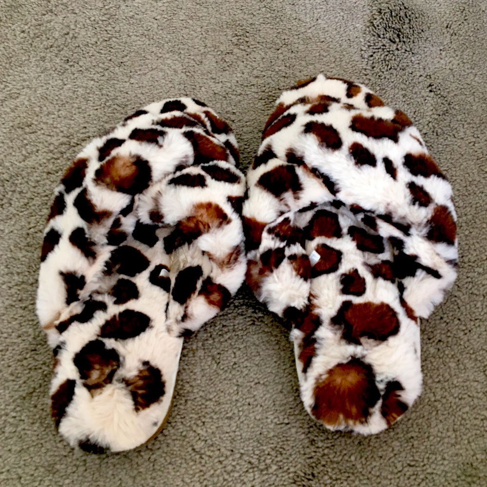 💎 Slippers | Womens 7-8
